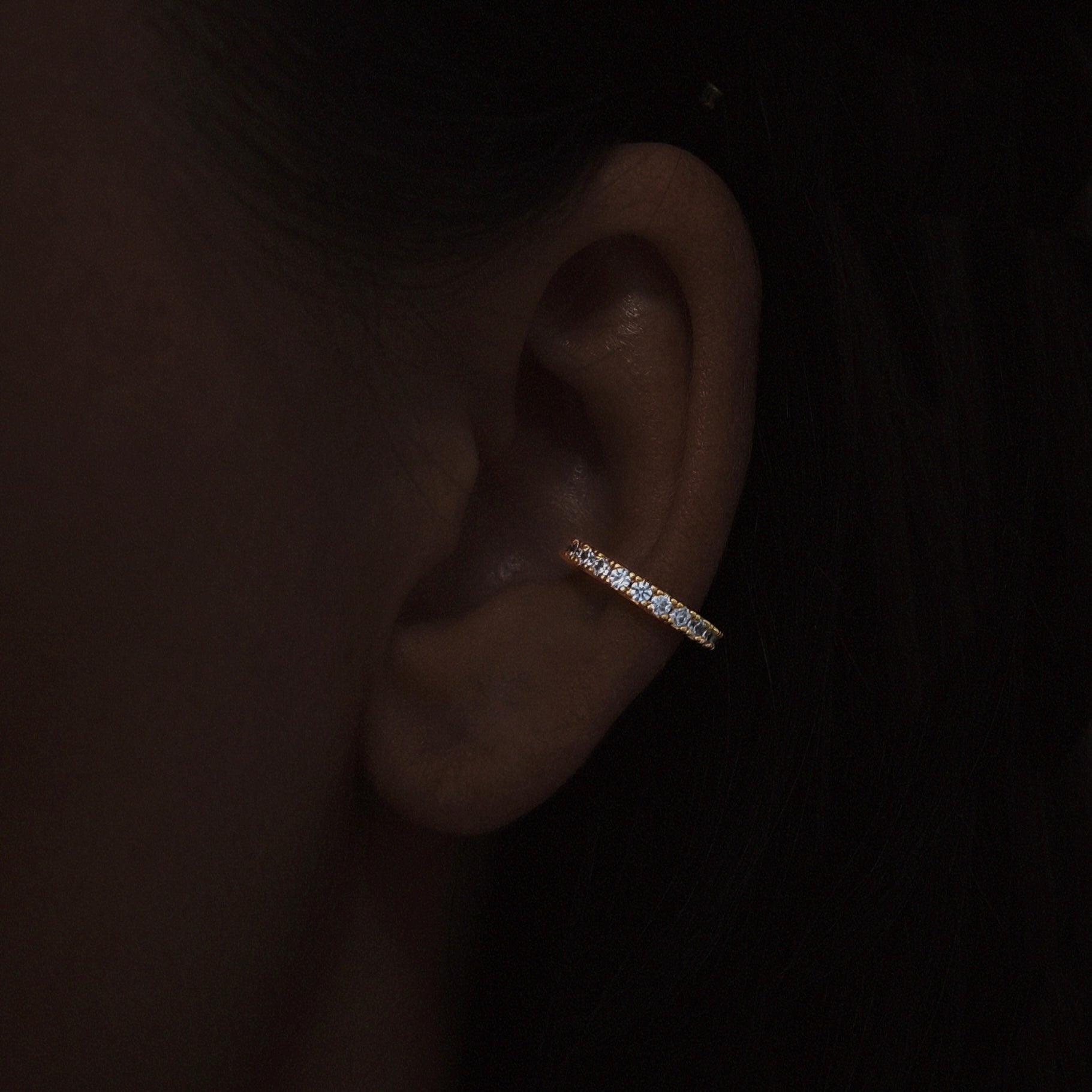 CLASSIC DIAMOND EARCUFF