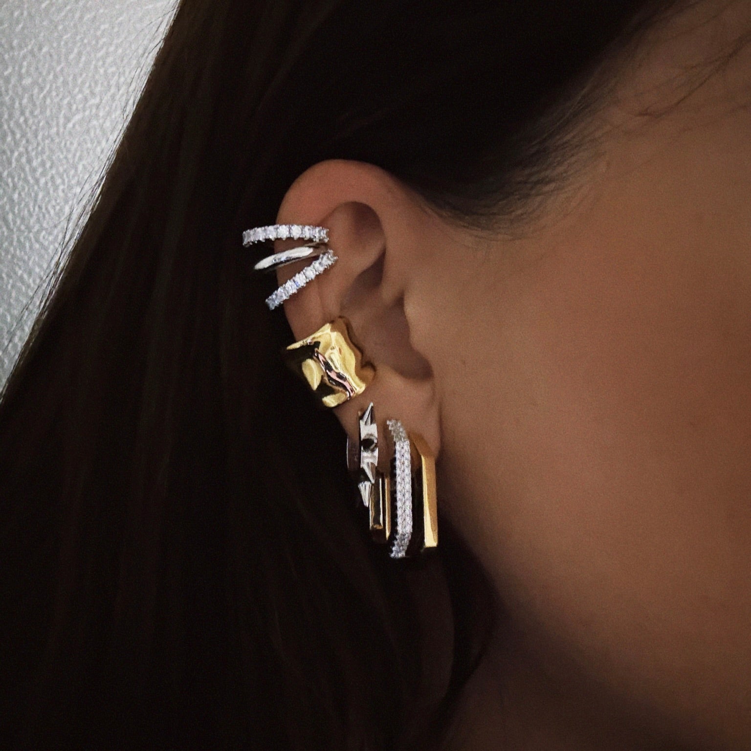MARY DIAMOND EARCUFF