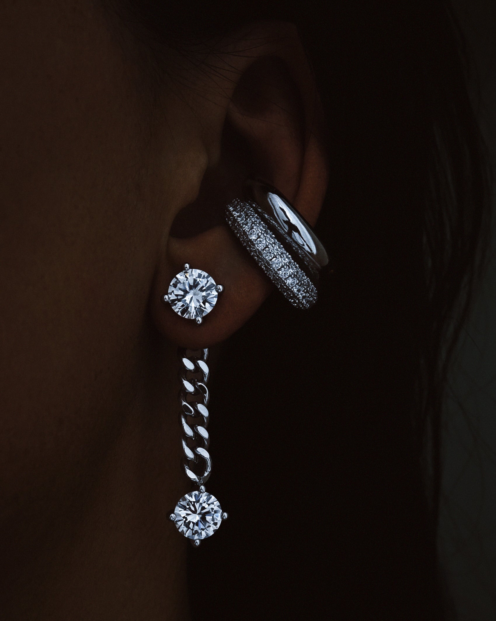 CHUNKY KOS DIAMOND EARCUFF
