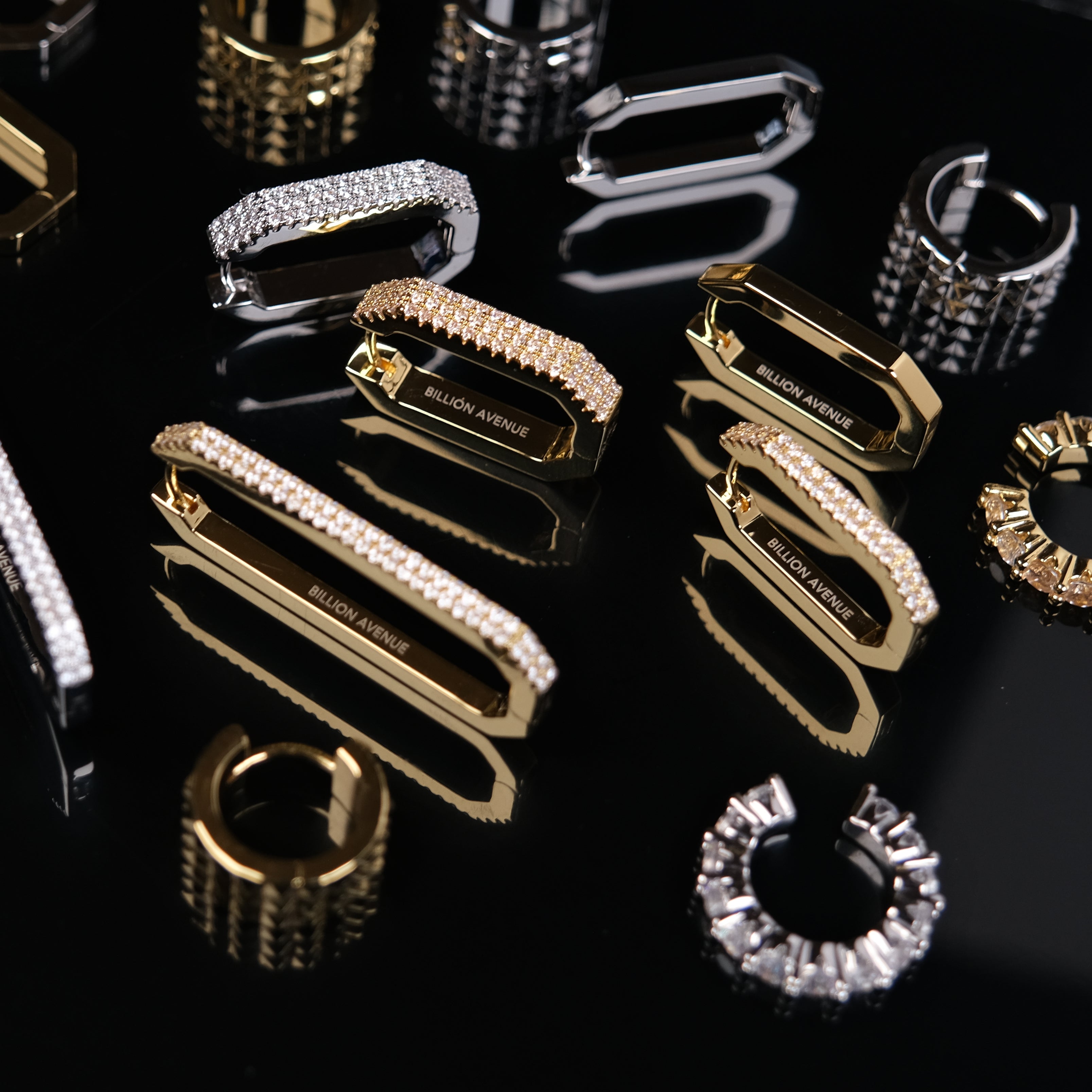 PENDIENTE CORTO OCTA MAX CON DIAMANTES