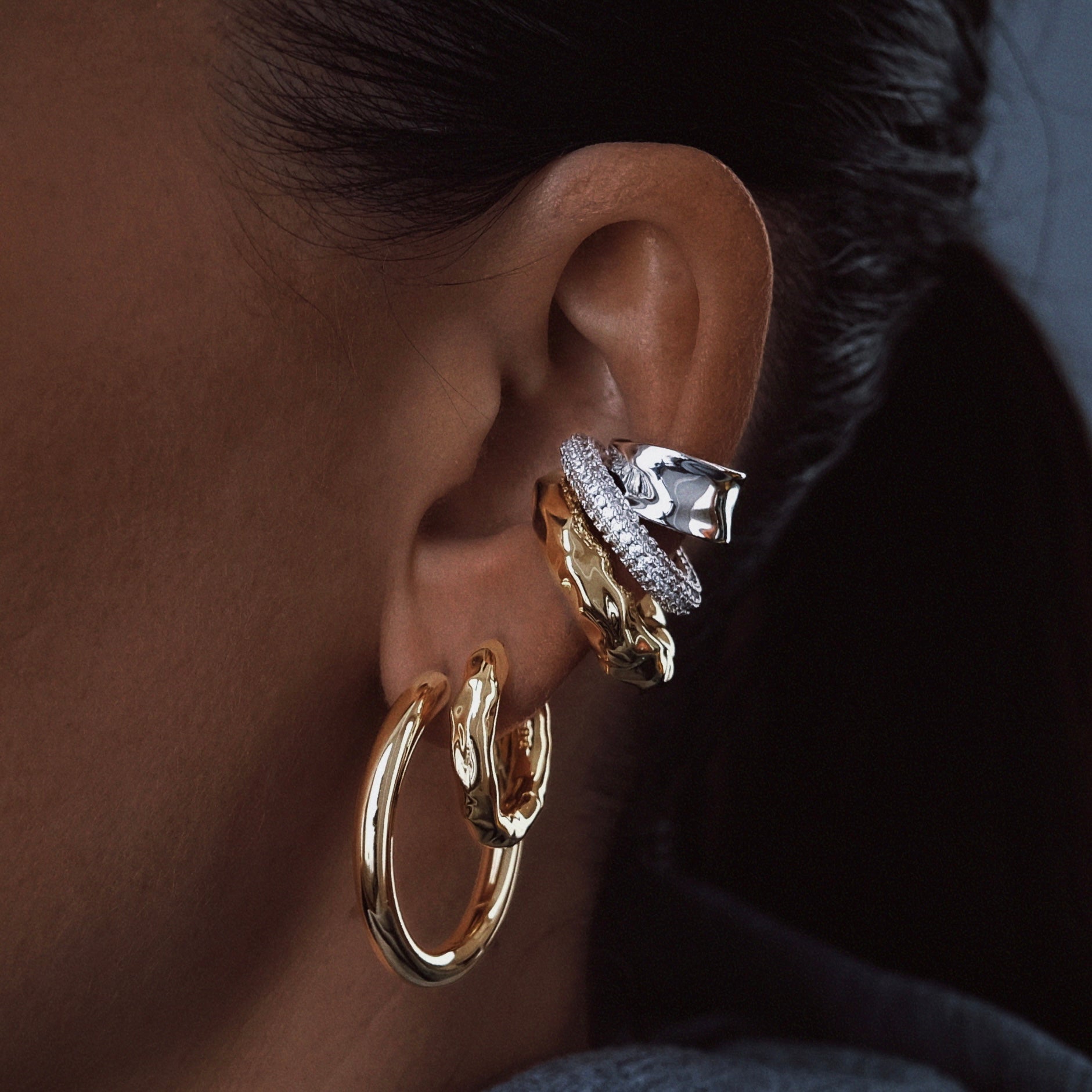 MOLTEN ARA SMALL EARCUFF