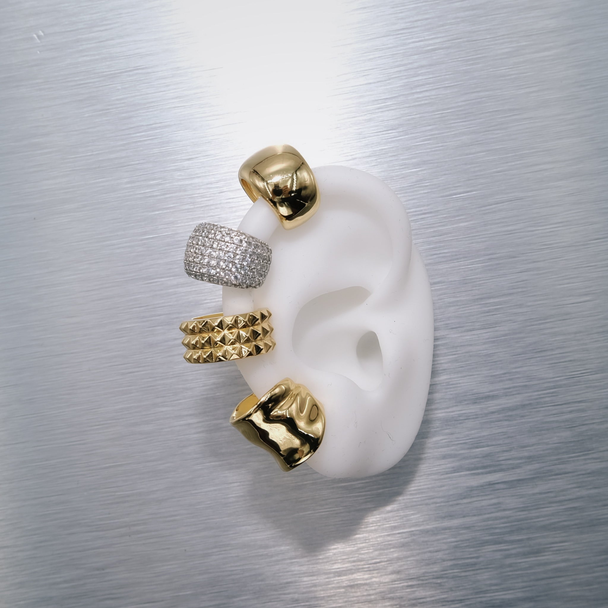 EARCUFFS