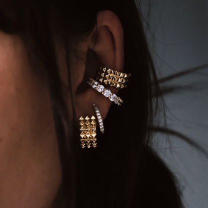 IRIS DIAMOND EARCUFF