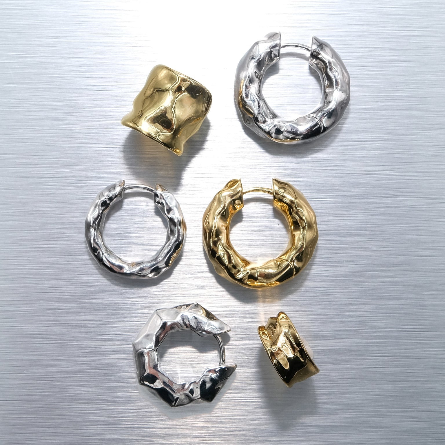 KOS MOLTEN EARRING 20MM