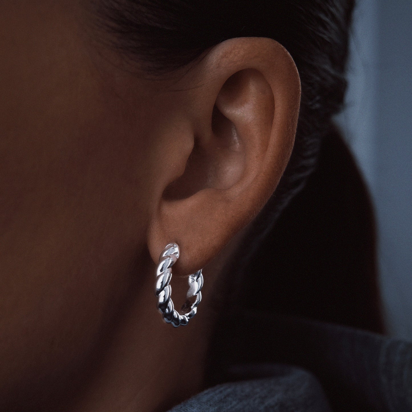 SWIRL KOS EARRING 20MM