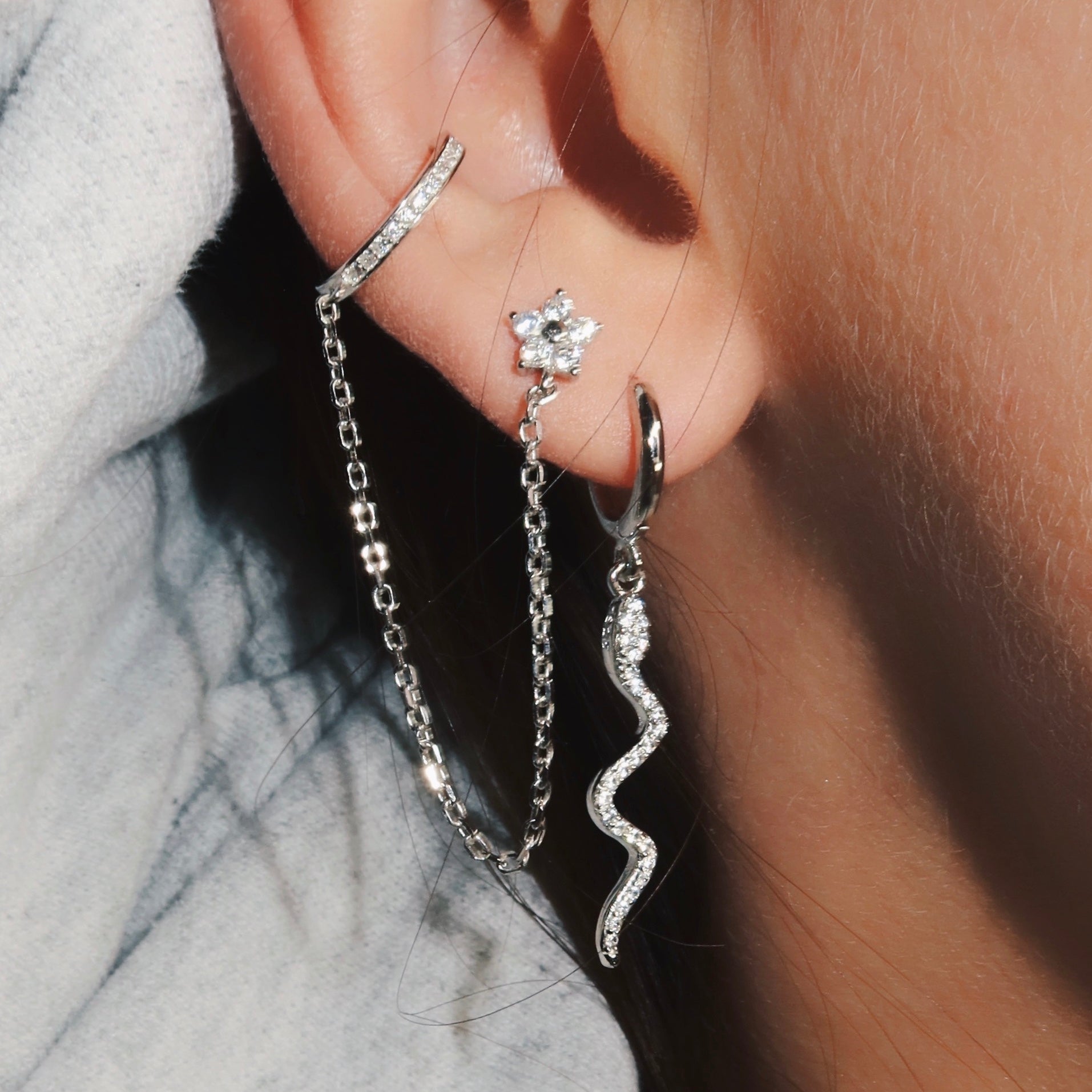Flower Earstud & Connected Cuff Silver